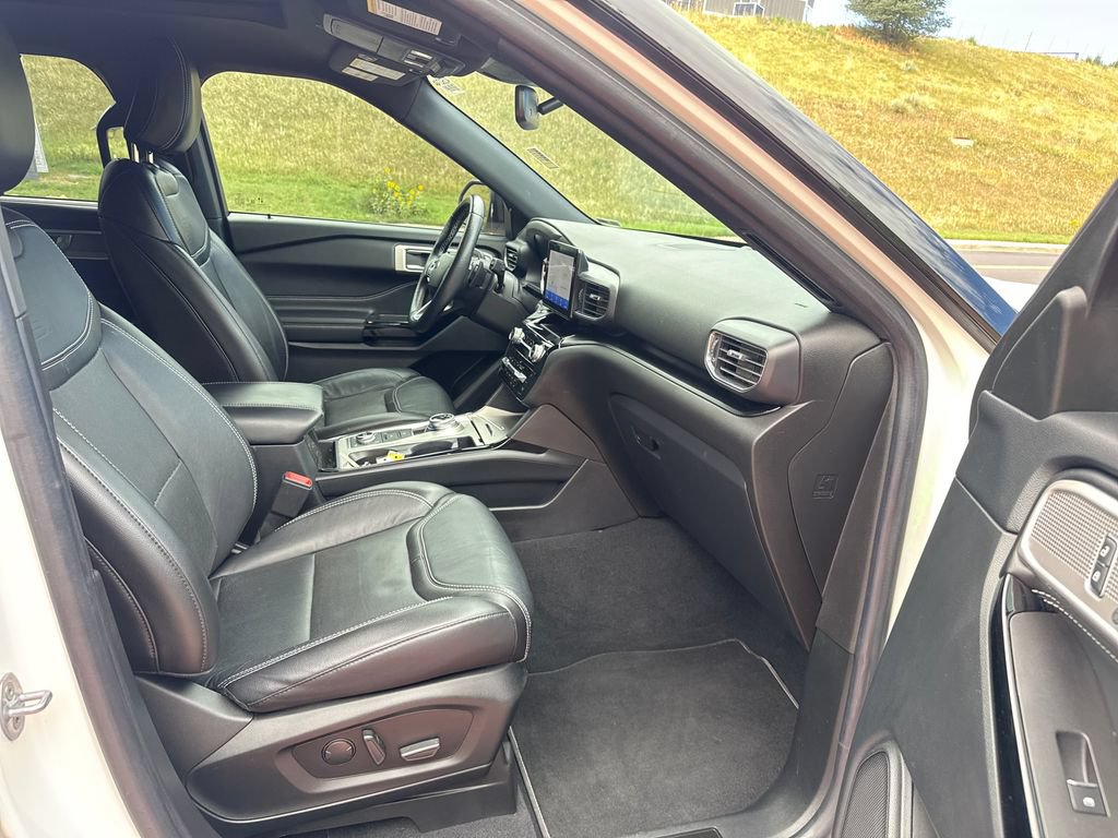 Used 2022 Ford Explorer ST w/ Equipment Group 401A AWD/4WD image 32