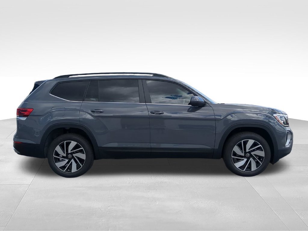 New 2026 Volkswagen Atlas SE FWD image 3