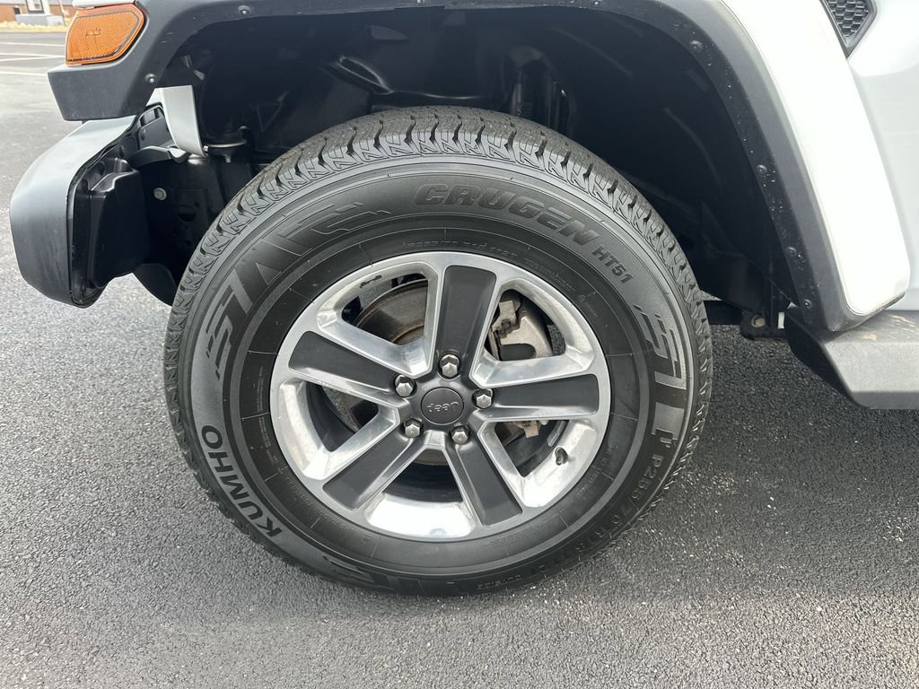 Used 2020 Jeep Wrangler Unlimited Sahara image 10