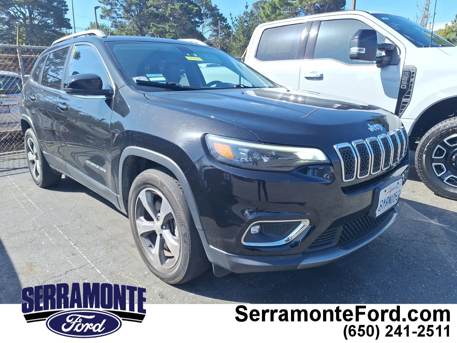 Used 2019 Jeep Cherokee Limited AWD/4WD image 1
