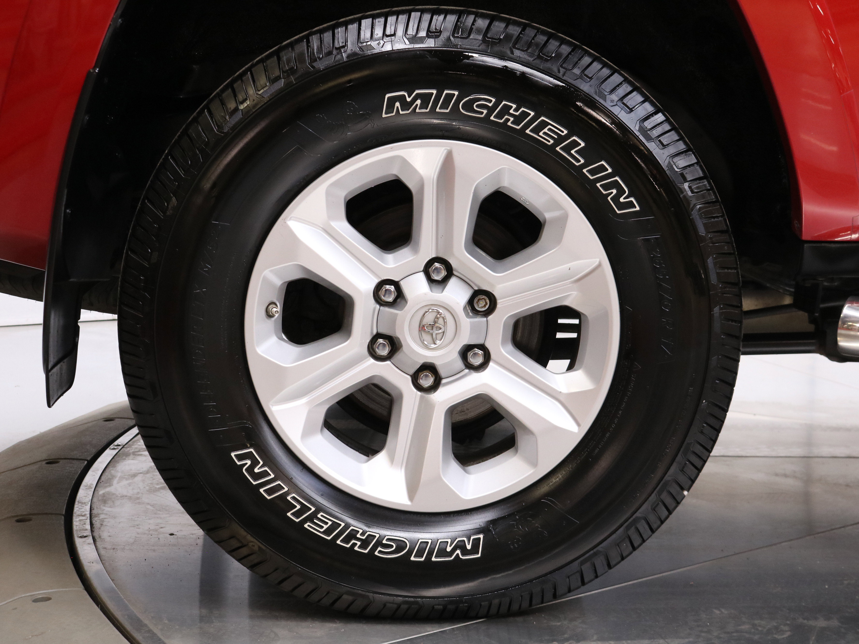 Used 2016 Toyota 4Runner SR5 image 34