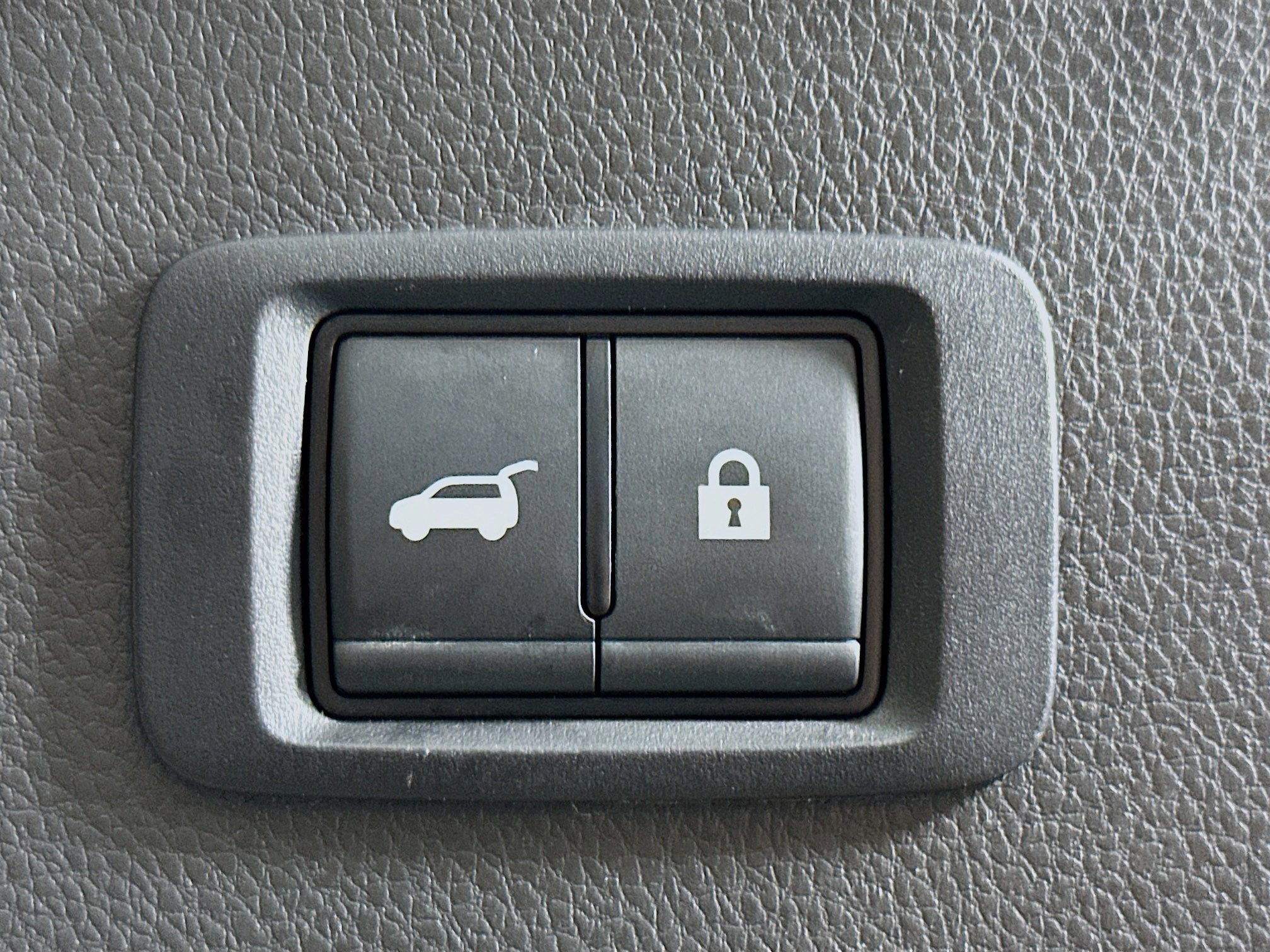 Used 2024 Mitsubishi Eclipse Cross SE image 28