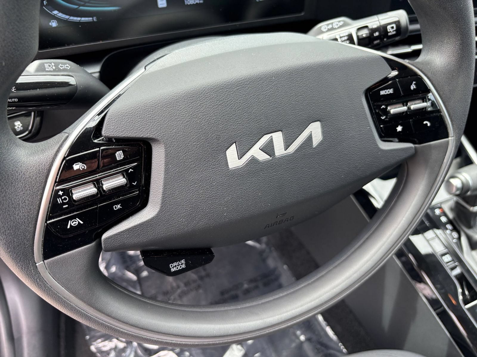 Used 2026 Kia Niro LX FWD image 24