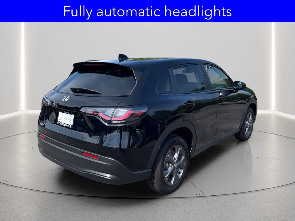 Certified 2027 Honda HR-V LX image 5