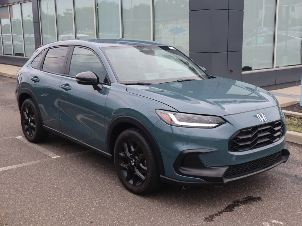 Used 2023 Honda HR-V Sport image 3