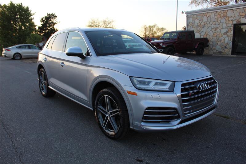 Used 2018 Audi SQ5 Premium Plus w/ Navigation Package image 9