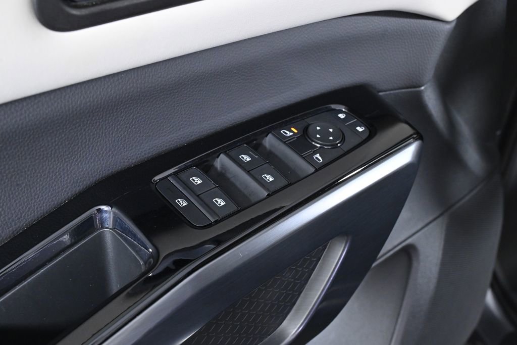 Certified 2024 Nissan Pathfinder SL image 22