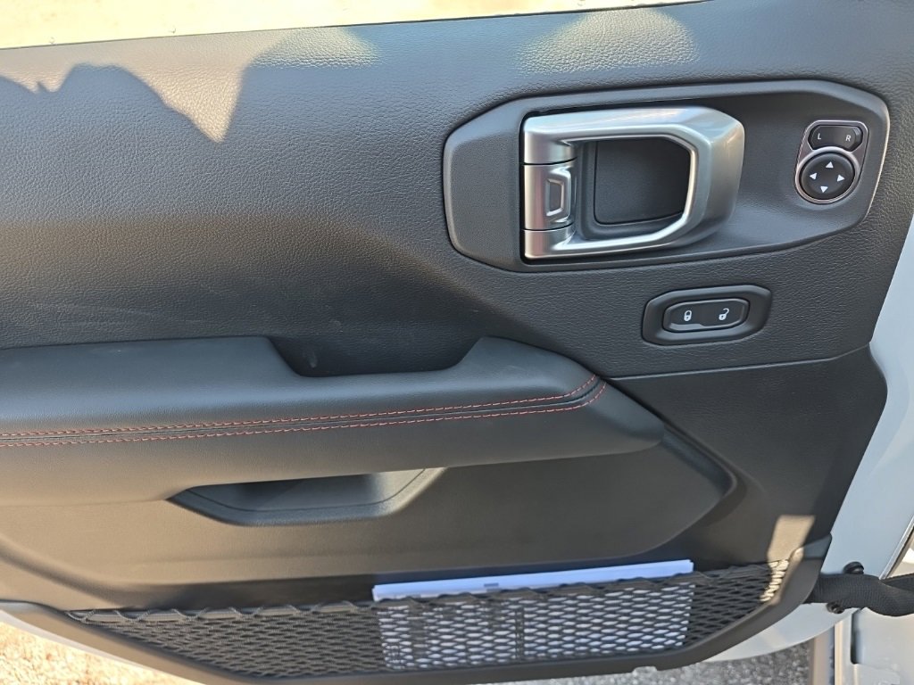 New 2026 Jeep Wrangler Unlimited Rubicon image 12