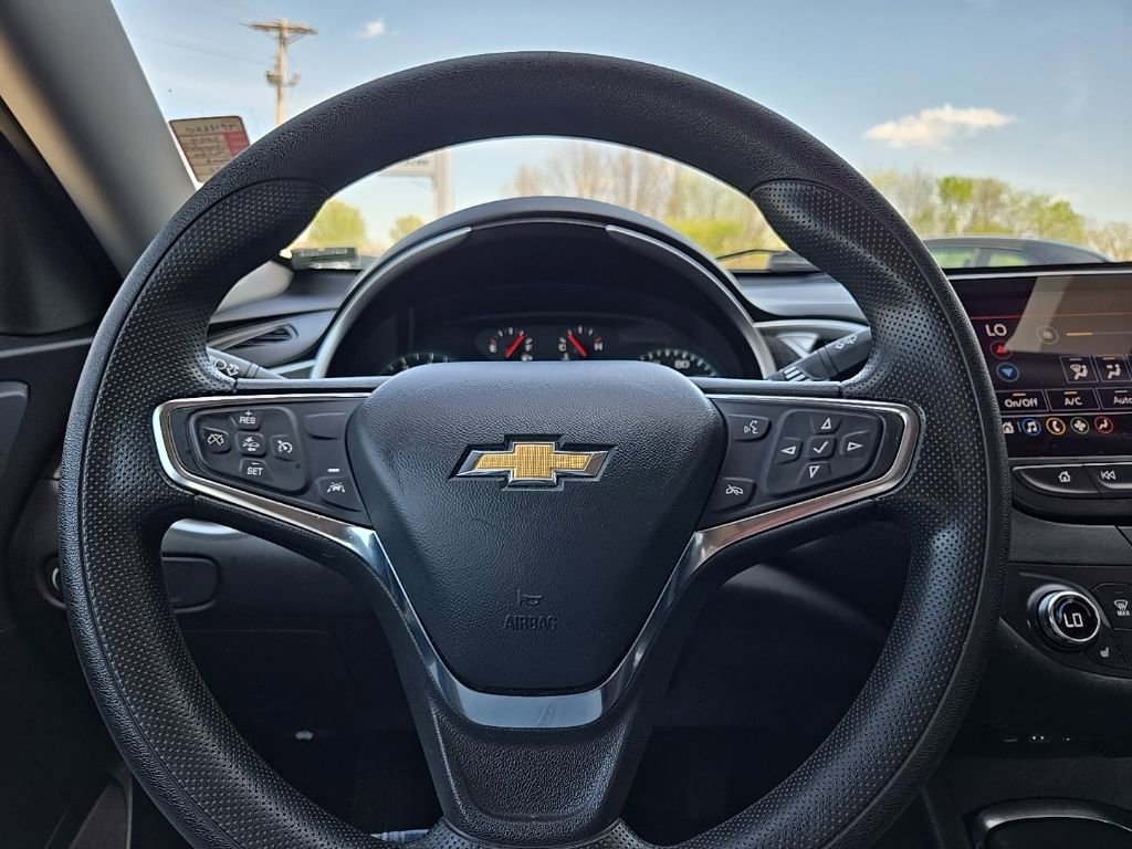 Used 2024 Chevrolet Malibu LT FWD image 35