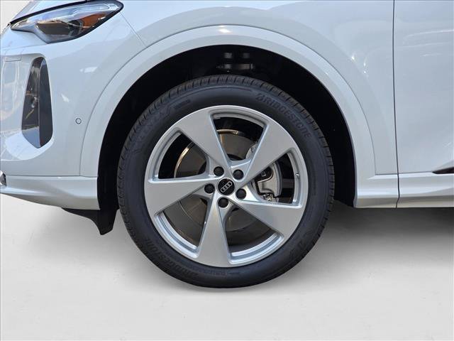 New 2025 Audi Q5 Premium w/ Premium Plus AWD/4WD image 9