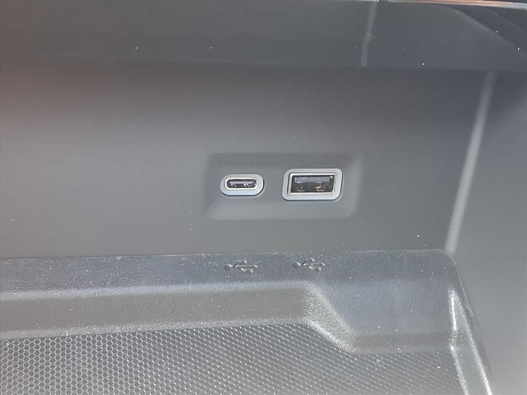 New 2026 GMC Yukon AT4 w/ AT4 Premium Plus Package image 12