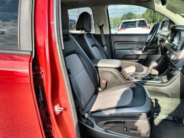 Used 2016 Chevrolet Colorado Z71 AWD/4WD image 32