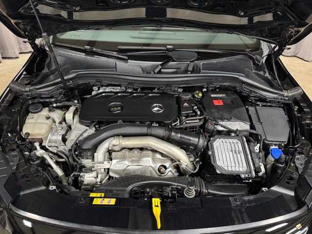 Used 2024 Mercedes-Benz GLA 250 4MATIC image 32