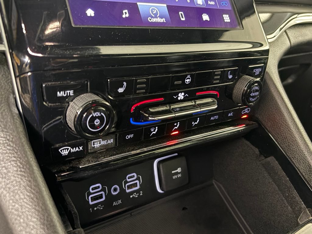 Used 2022 Jeep Grand Cherokee L Laredo RWD image 26