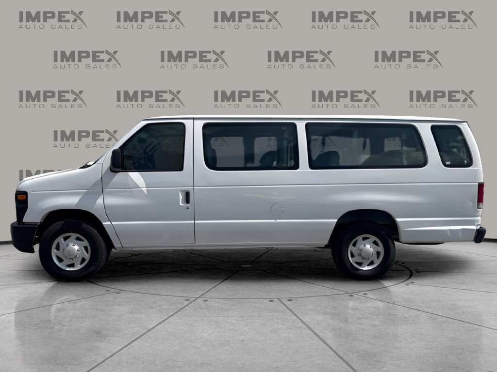 Used 2008 Ford E-350 and Econoline 350 XLT RWD image 2