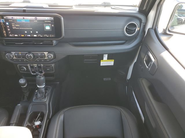 New 2026 Jeep Wrangler Unlimited Sahara AWD/4WD image 18
