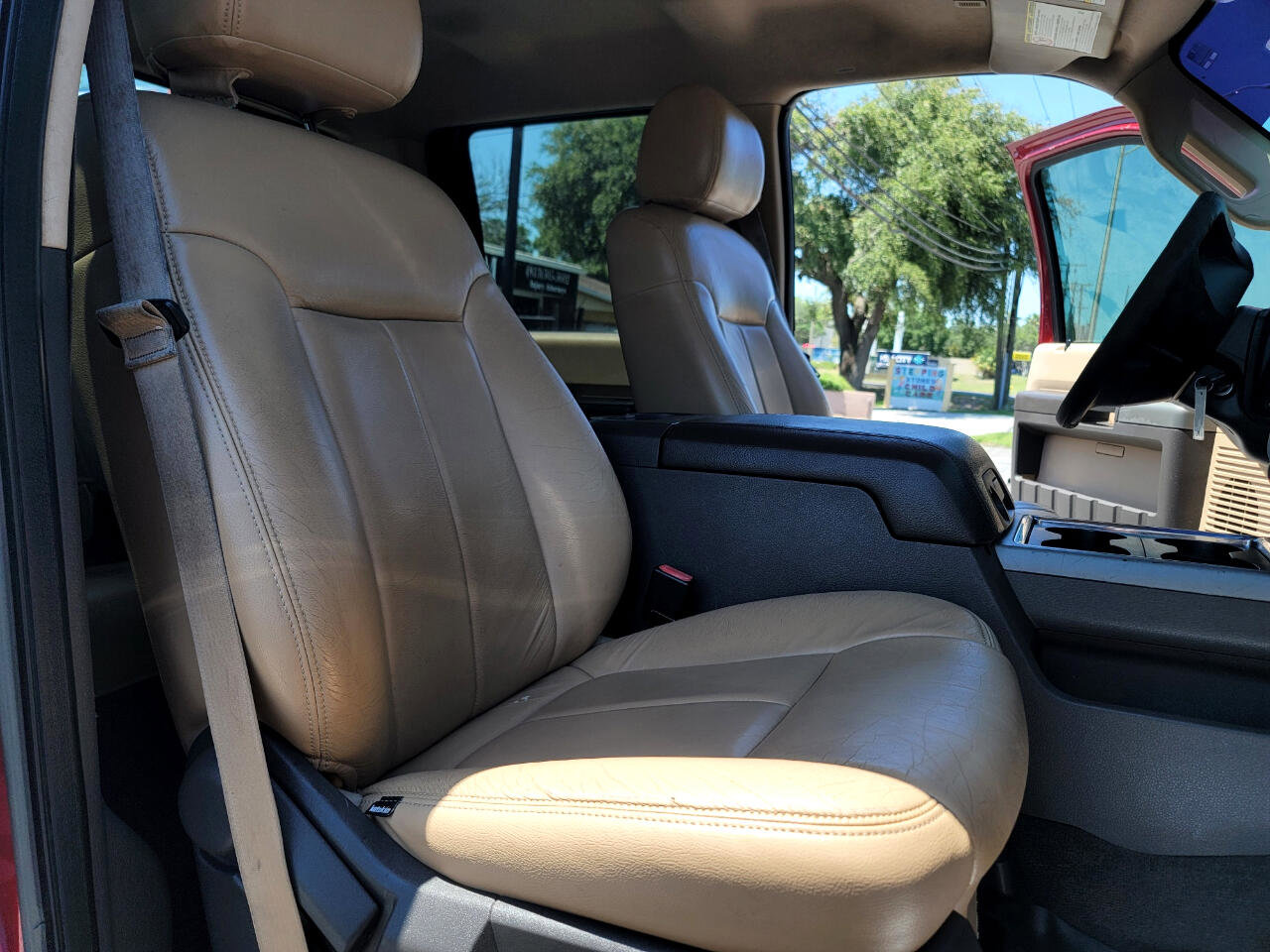 Used 2015 Ford F250 XLT w/ Snow Plow Prep Package image 20