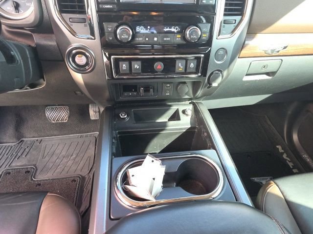 Used 2017 Nissan Titan Platinum Reserve image 19