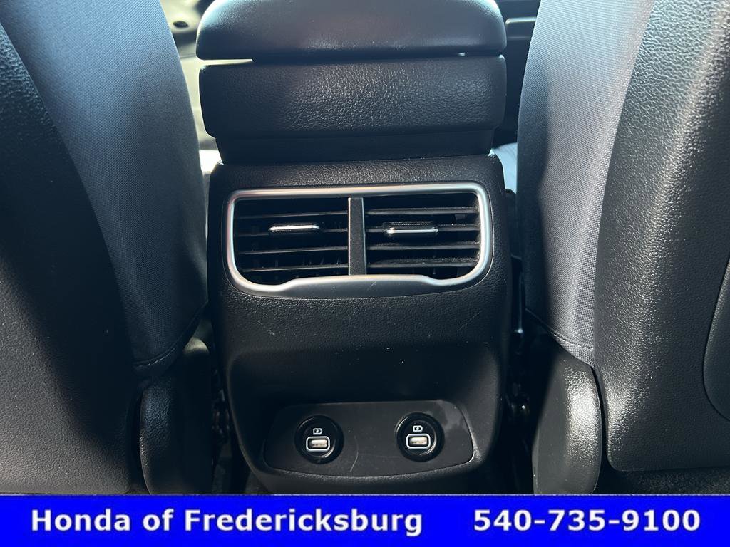 Used 2023 Hyundai Santa Fe SE image 29