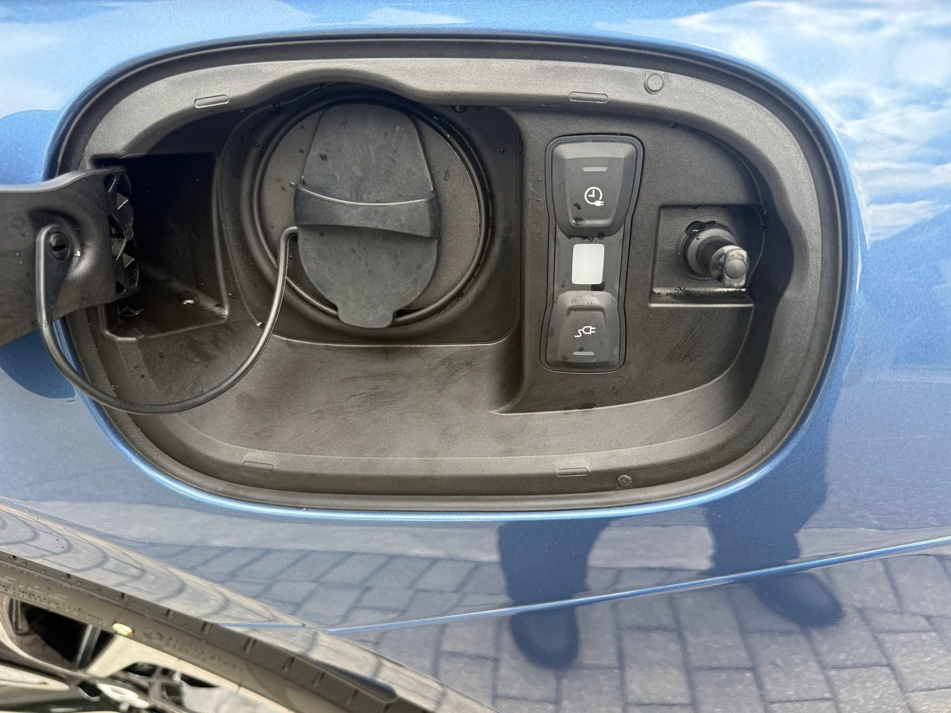 New 2026 Bentley Continental GTC AWD/4WD image 16