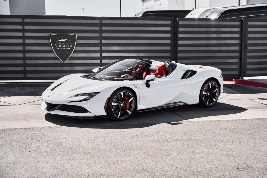 Used 2024 Ferrari SF90 Spider image 4