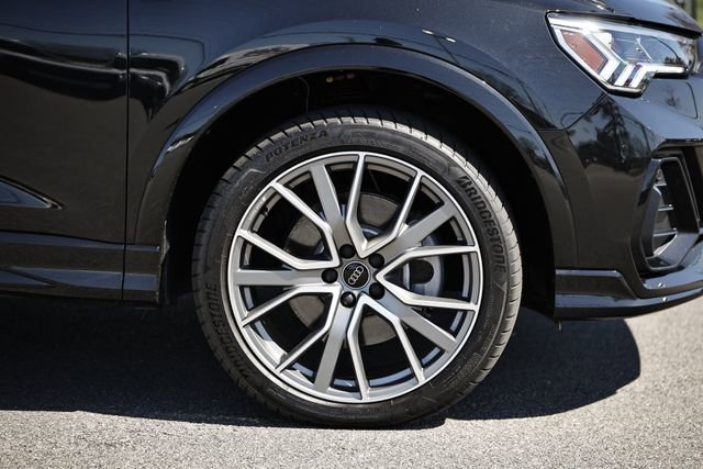 Certified 2025 Audi Q3 2.0T Premium Plus w/ Premium Plus Package image 5