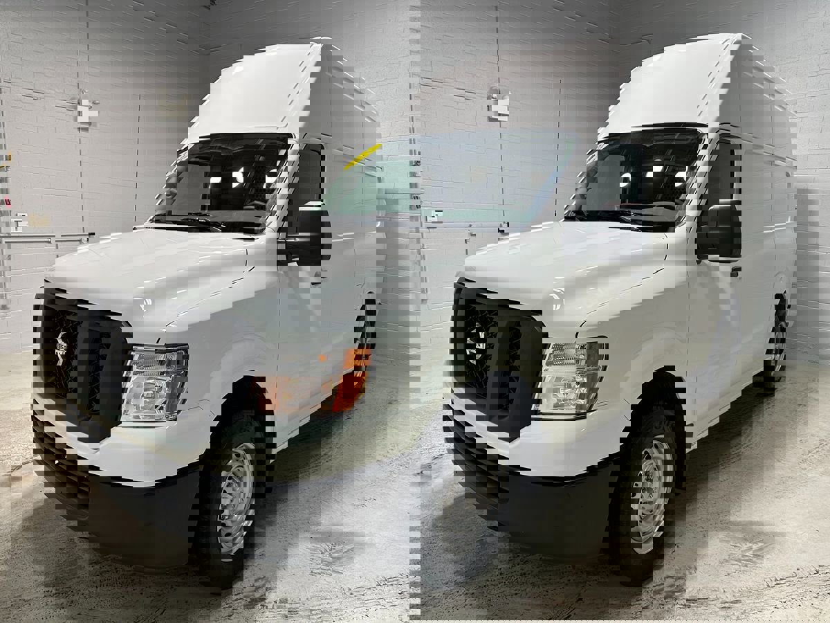 Used 2021 Nissan NV 2500 S image 16