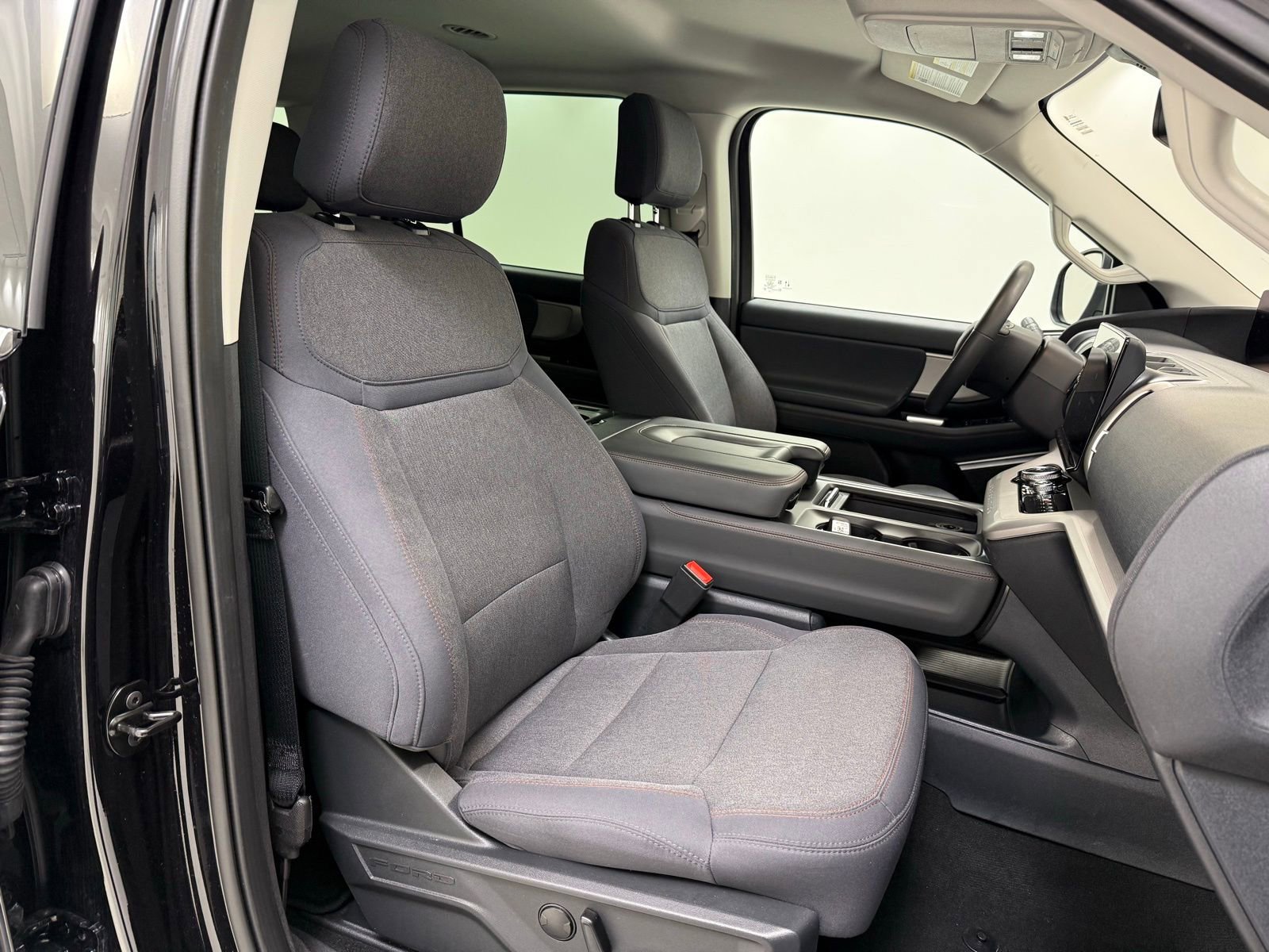 Used 2025 Ford Expedition Max Active AWD/4WD image 30