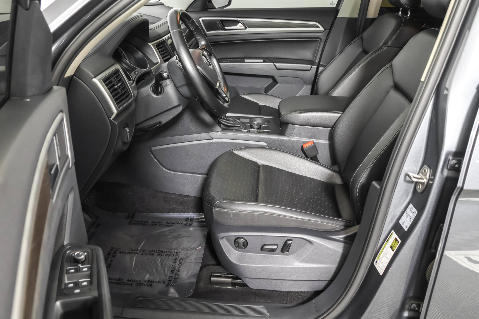Used 2018 Volkswagen Atlas SE AWD/4WD image 22