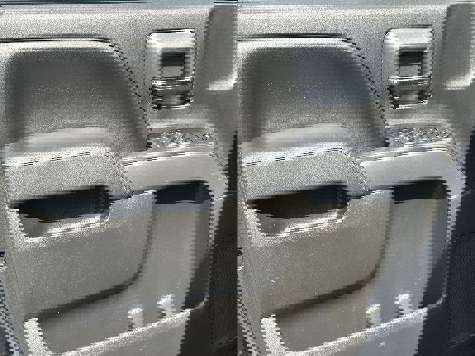 Used 2015 Chevrolet Silverado 1500 LT w/ LT Convenience Package image 14