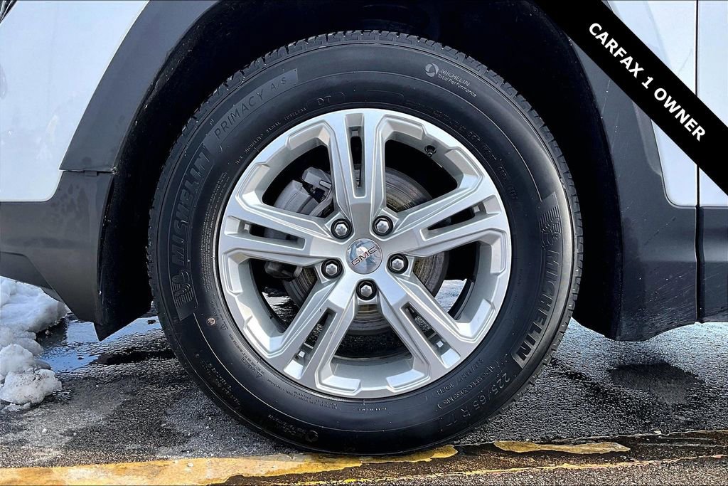 Used 2024 GMC Terrain SLE image 32