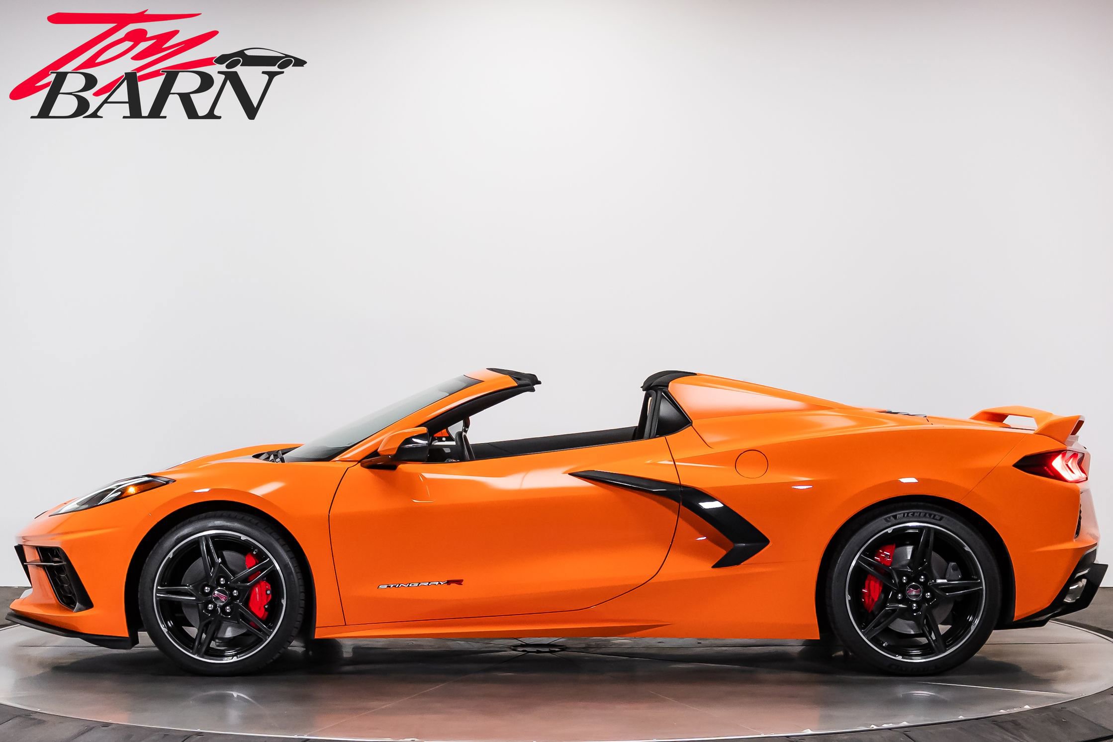 Used 2023 Chevrolet Corvette Stingray Preferred Conv w/ Z51 Performance Package RWD image 2