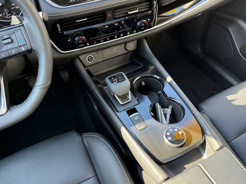 Used 2023 Nissan Rogue SL w/ SL Premium Package AWD/4WD image 15