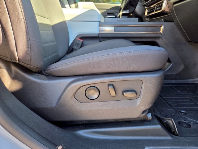Used 2025 GMC Hummer EV 2X AWD/4WD image 25