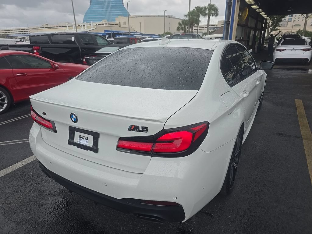 Used 2023 BMW 540i w/ M Sport Package RWD image 4