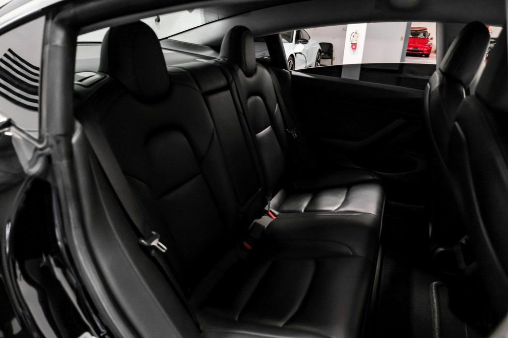 Used 2019 Tesla Model 3 Standard Range Plus image 33