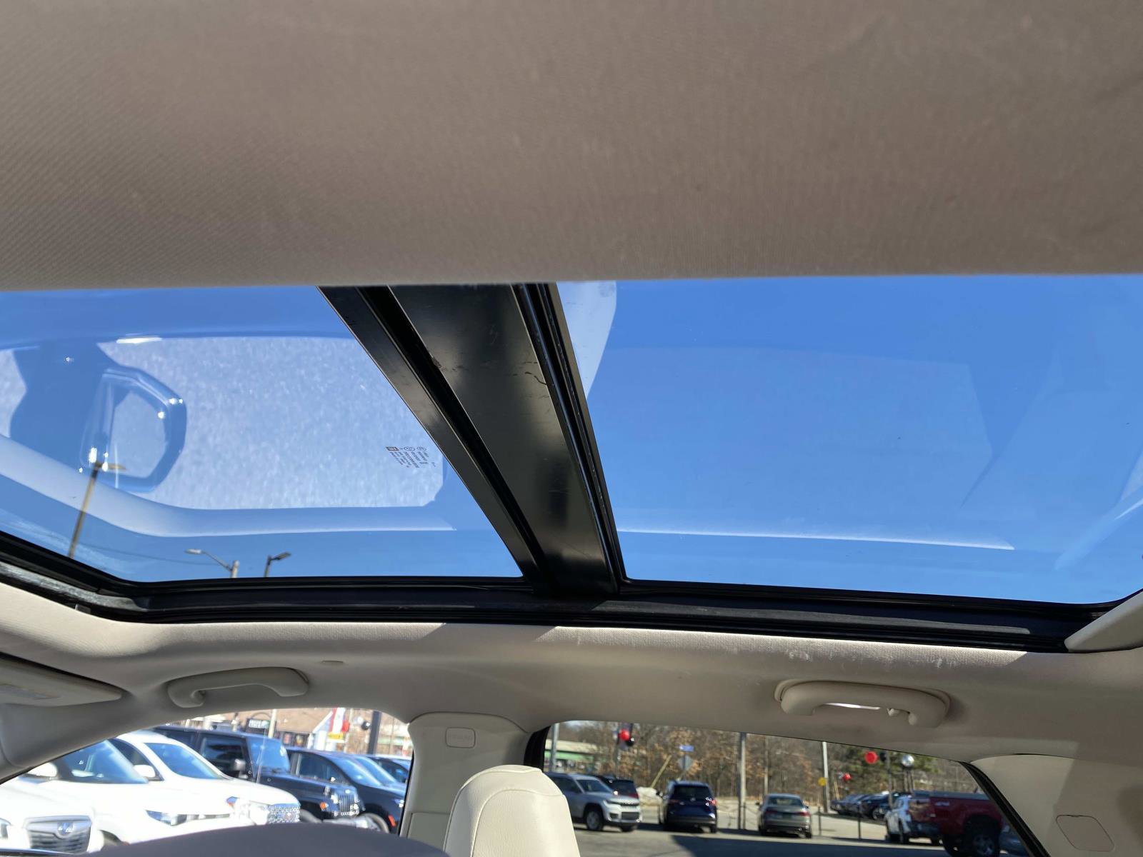 Used 2021 Cadillac XT5 Premium Luxury image 9