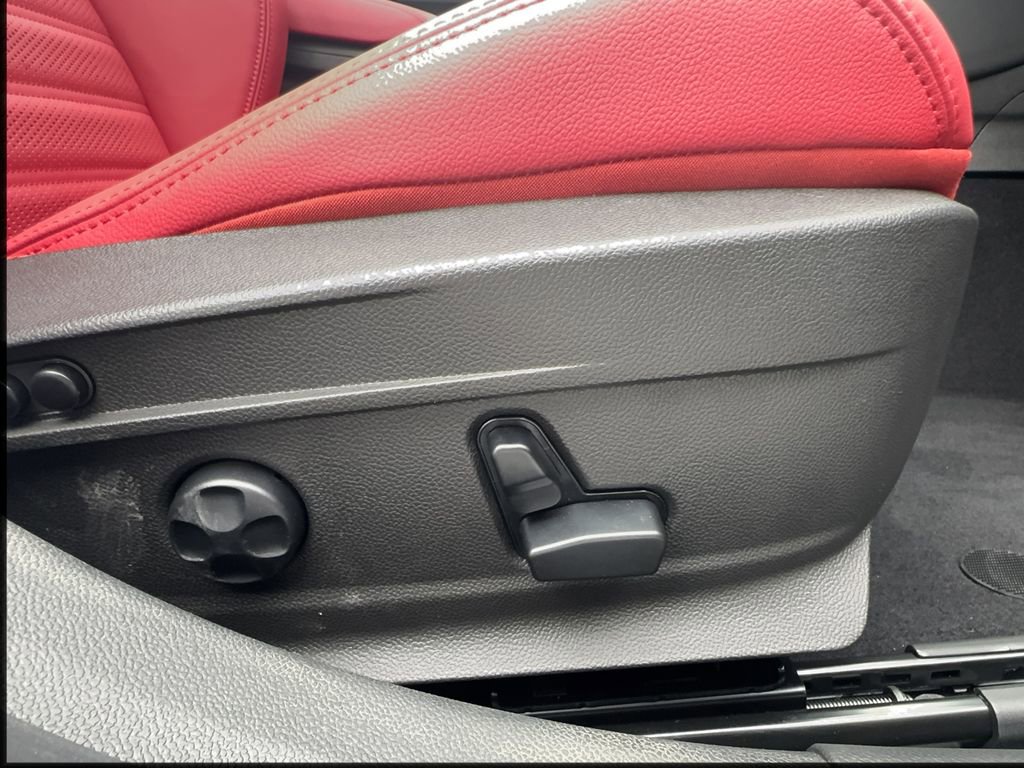 New 2025 Alfa Romeo Giulia RWD image 38