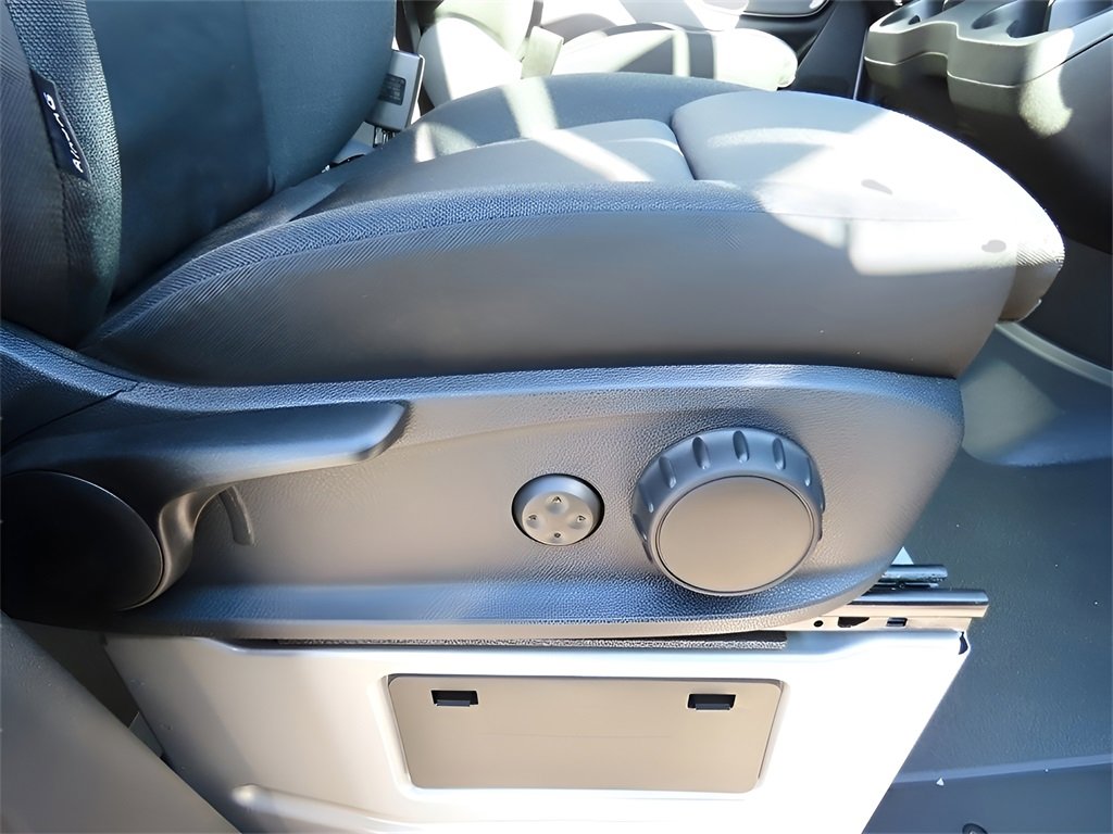 Used 2024 Mercedes-Benz Sprinter 2500 image 12