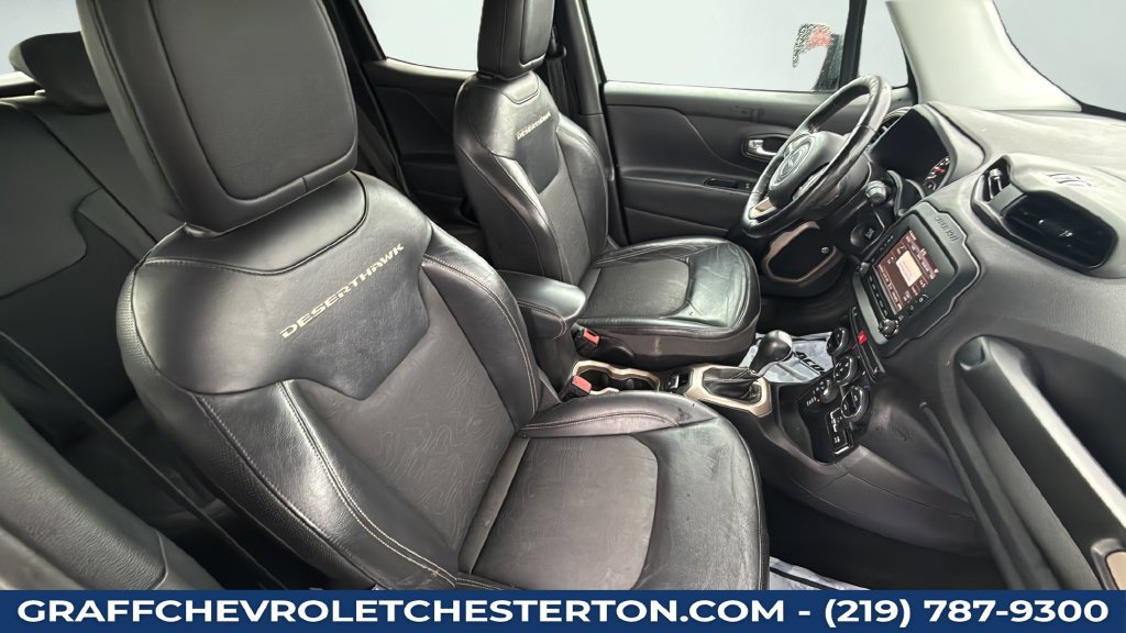 Used 2017 Jeep Renegade Trailhawk AWD/4WD image 35