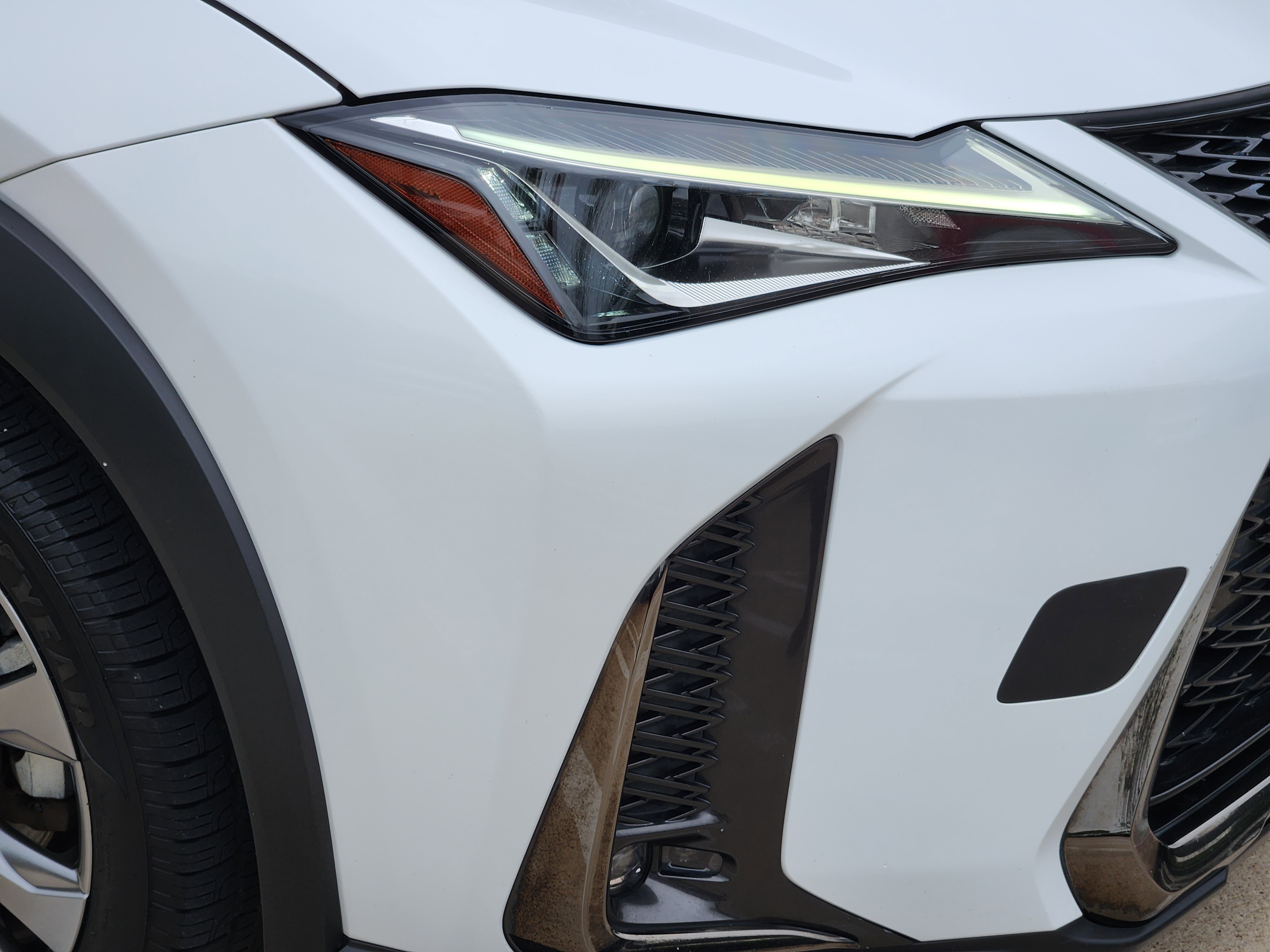 Used 2019 Lexus UX 200 F Sport w/ F Sport Premium Package FWD image 7