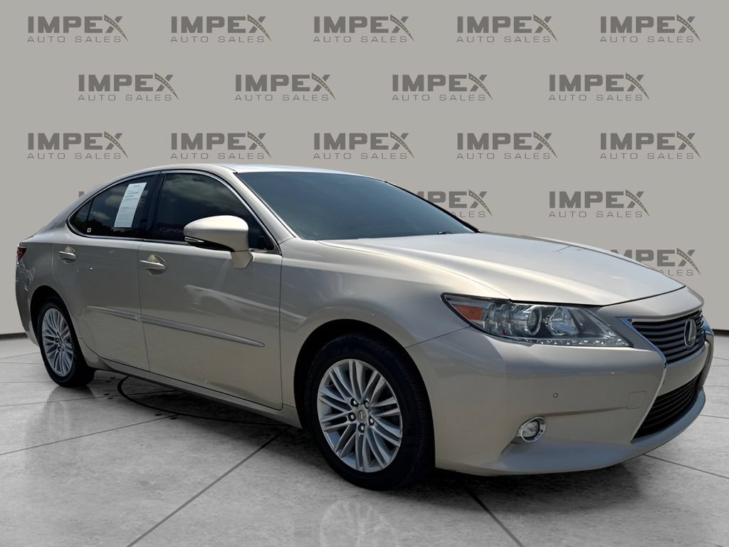Used 2014 Lexus ES 350 w/ Luxury Package FWD image 7