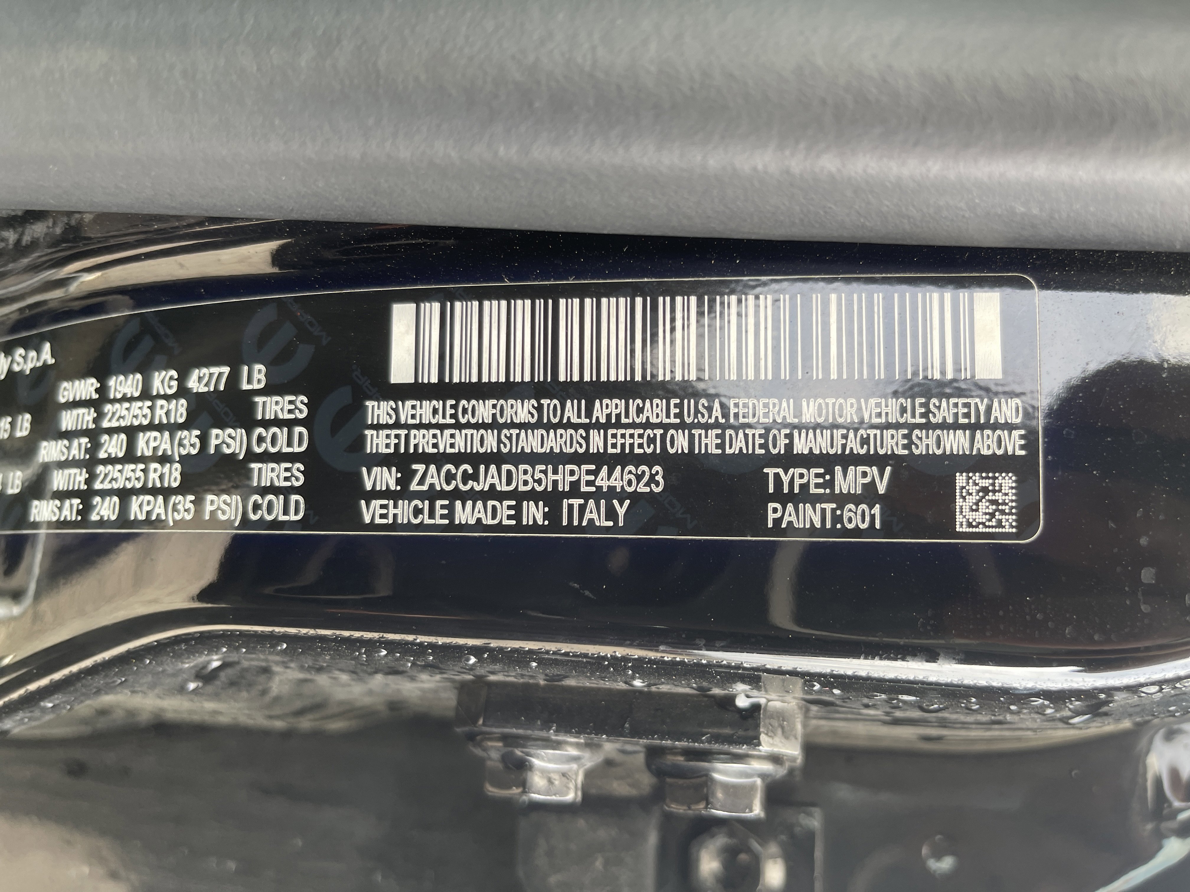 Used 2017 Jeep Renegade Limited image 5