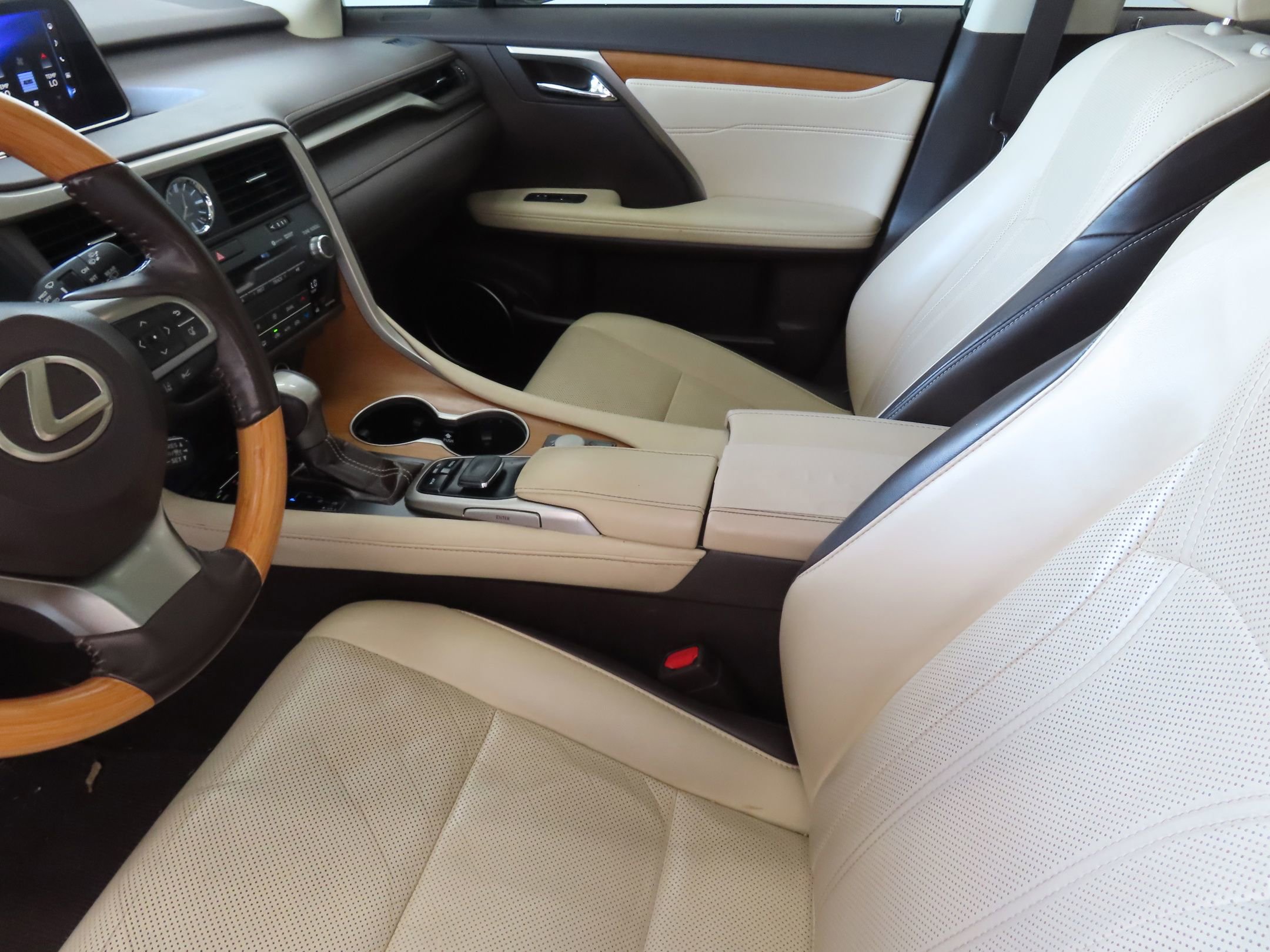 Used 2018 Lexus RX 350 FWD w/ Premium Package image 24