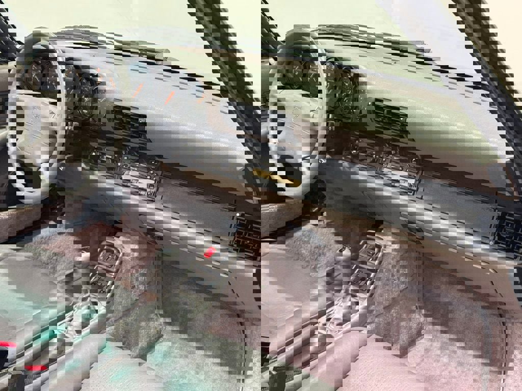 Used 1996 Porsche 911 Cabriolet image 37