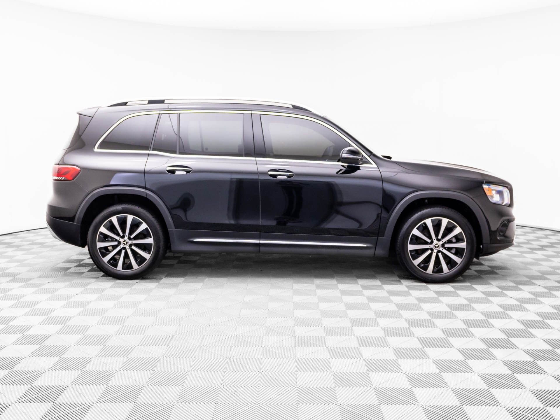 Certified 2023 Mercedes-Benz GLB 250 4MATIC image 6