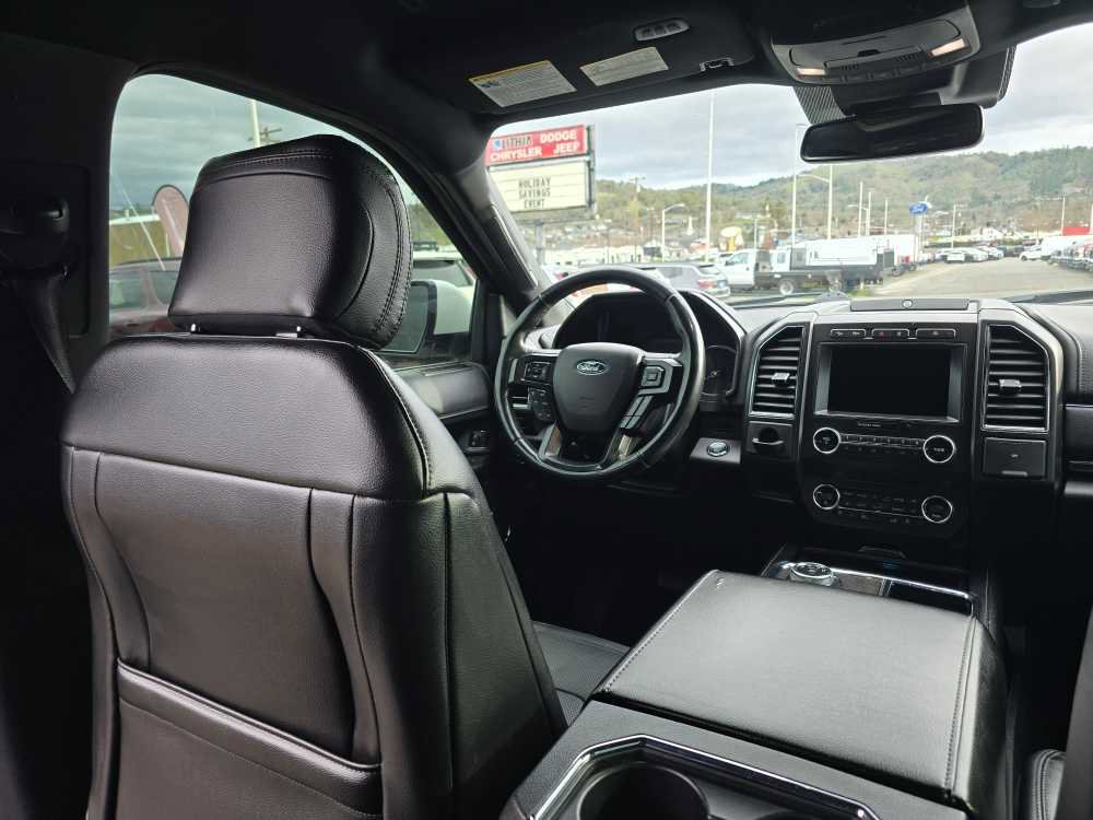 Used 2020 Ford Expedition Limited image 10