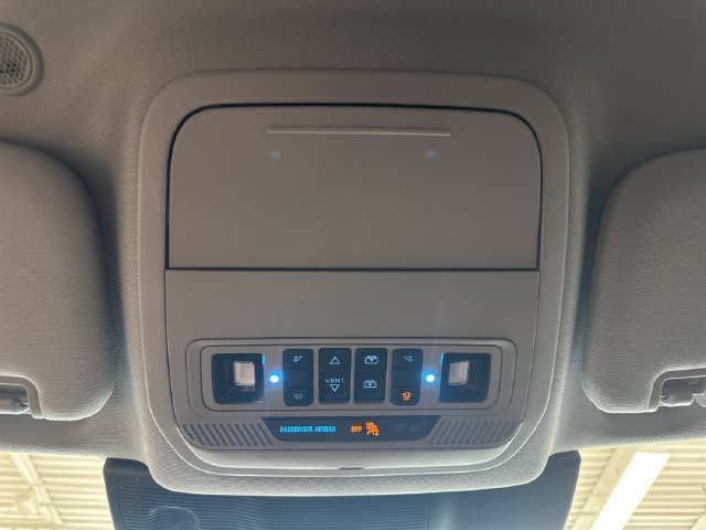 Used 2023 Ford Explorer XLT w/ Equipment Group 202A AWD/4WD image 41