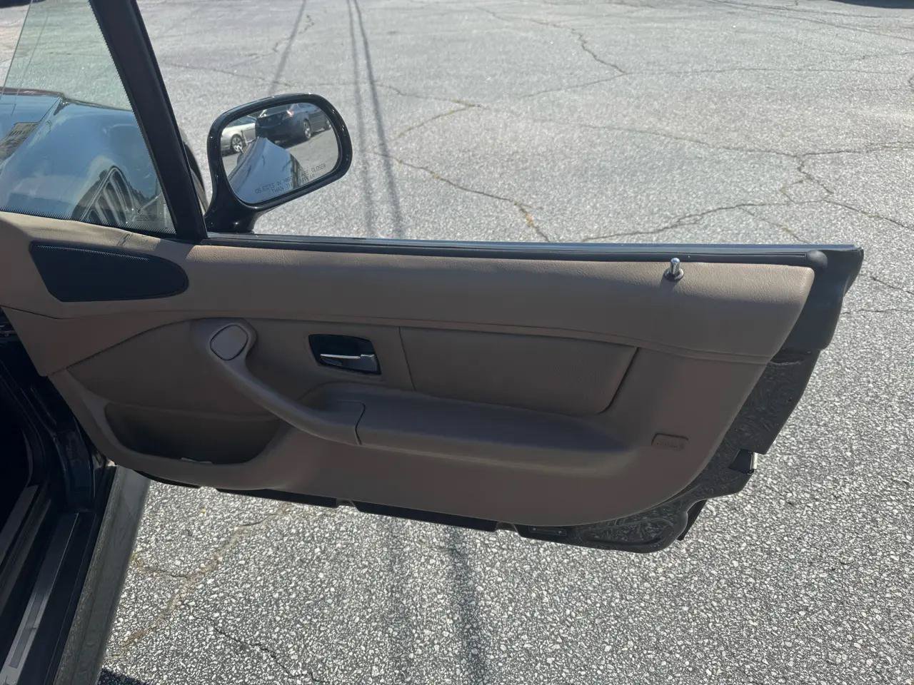 Used 2001 BMW Z3 3.0i RWD image 13
