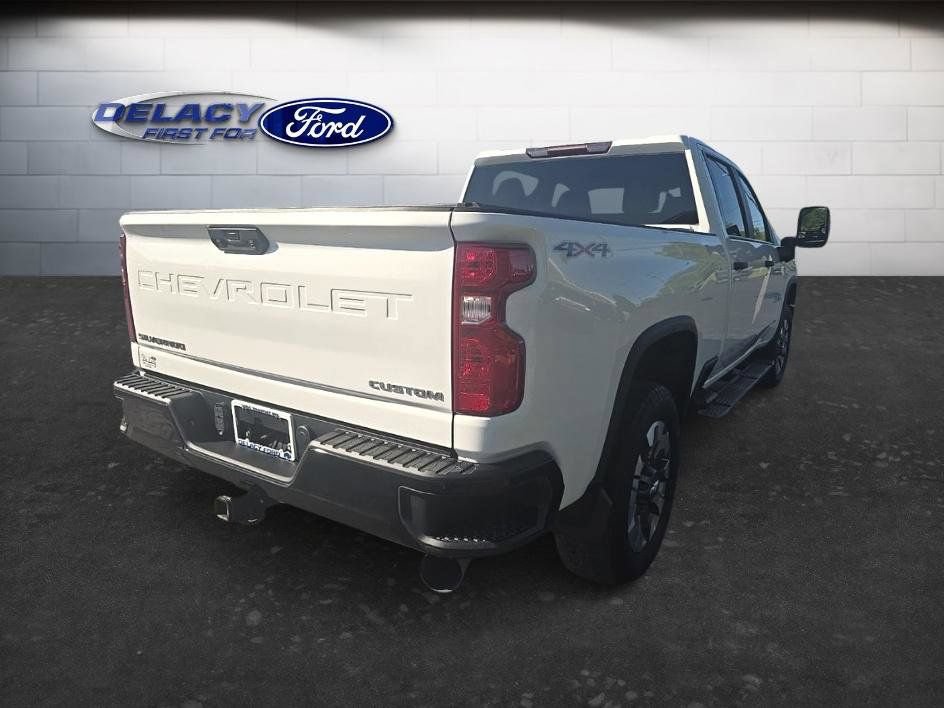 Used 2022 Chevrolet Silverado 2500 Custom w/ Custom Value Package AWD/4WD image 7
